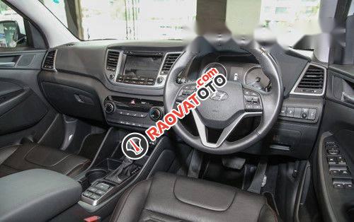 Bán xe Hyundai Tucson đời 2017, màu trắng-2