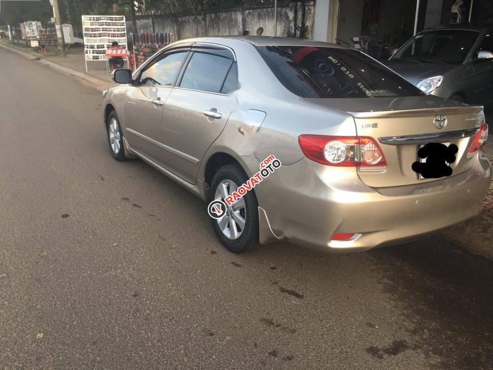Cần bán xe Toyota Corolla altis đời 2013, xe gia đình, 520 triệu-8