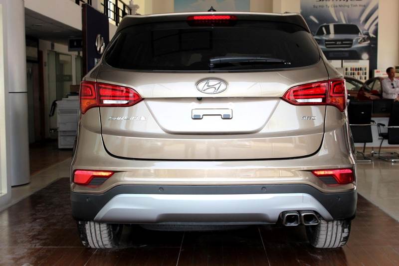 Bán Hyundai Santa Fe đời 2017, màu nâu, nhập khẩu nguyên chiếc-4