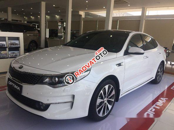 Bán Kia Optima 2.0L đời 2017, màu trắng-1