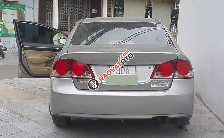 Cần bán gấp Honda Civic đời 2008, màu bạc chính chủ-0