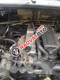 Cần bán lại xe Isuzu Trooper năm 1997, màu trắng-1