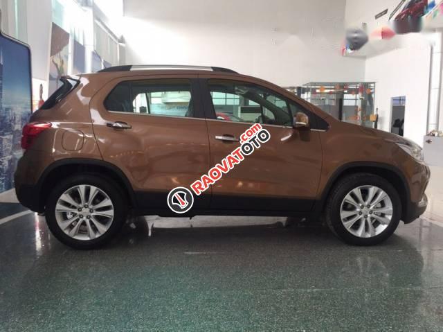 Cần bán Chevrolet Trax sản xuất 2017, màu nâu-1