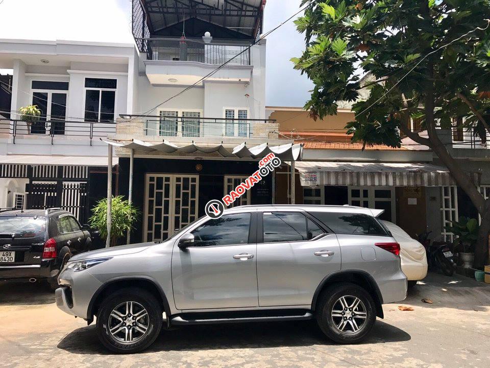 Cần bán xe Toyota Fortuner G 2.4MT đăng ký 06/2017 màu bạc, máy dầu nhập khẩu nguyên chiếc Indonesia-2