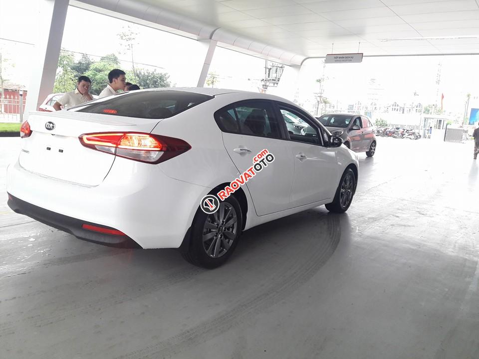 Cần bán Kia Cerato giá rẻ nhất, trả góp chỉ với 200tr, giao xe ngay-9