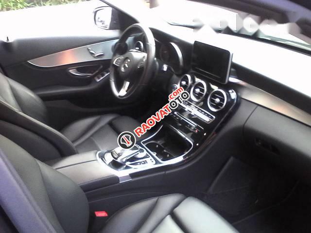 Cần bán Mercedes C200 đời 2016, màu đen-1