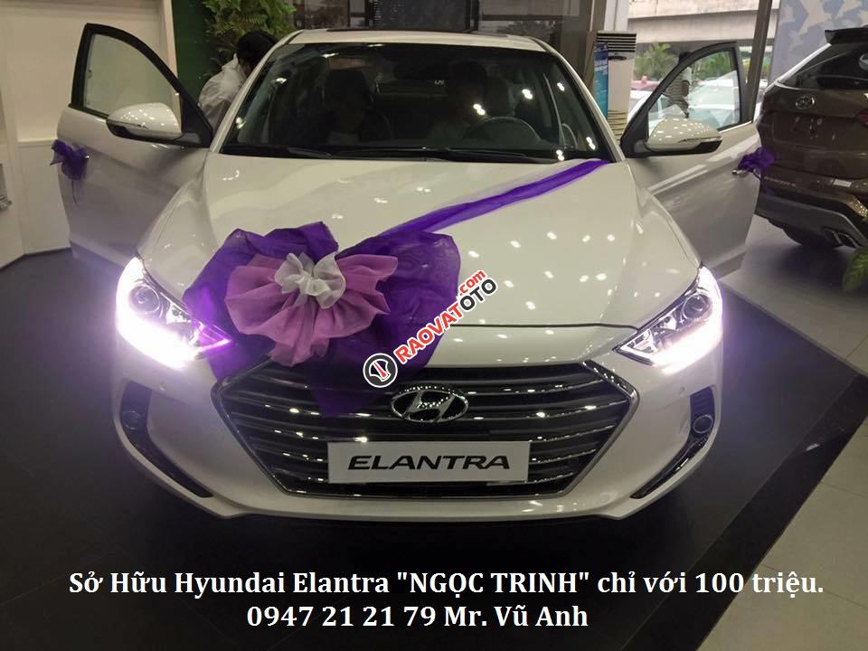 Xe Hyundai Elantra, màu trắng - Đà Nẵng, giảm  giá 80 triệu, chỉ còn 549 triệu, Lh: 0941 295 79-5