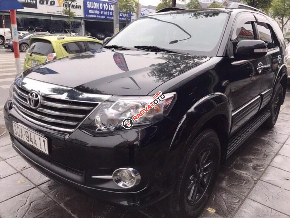 Bán ô tô Toyota Fortuner 2.7V 4x2 AT đời 2015, màu đen như mới, 830tr-1