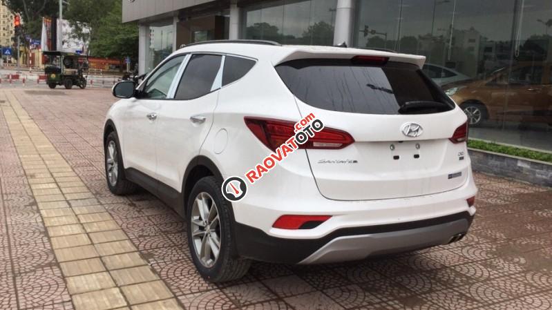 Cần bán gấp Hyundai Santa Fe 2.4AT, xăng đời 2018, màu trắng, KM: 202.000.000đ. Gọi: 0941.46.22.77 Mr. Vũ-5