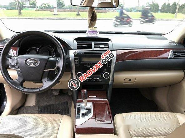 Bán Toyota Camry năm 2012, màu đen số tự động-5