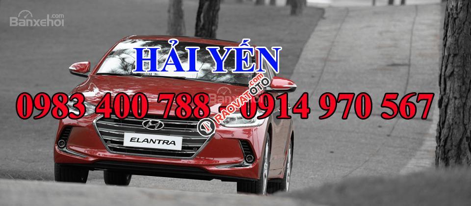 Cần bán xe Hyundai Elantra đời 2017, màu đỏ, nhập khẩu chính hãng, 580tr-4