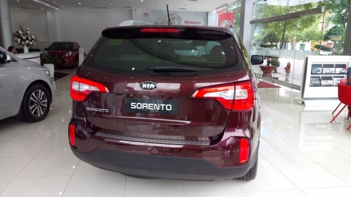 Cần bán xe Kia Sorento đời 2017, màu đỏ, nhập khẩu nguyên chiếc-2