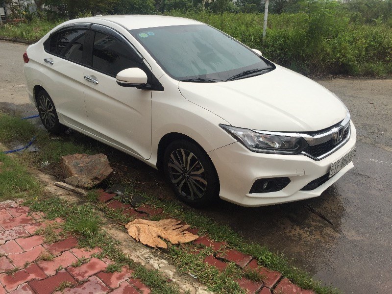 Honda City mẫu mới 07/2017, số tự động, màu trắng, mới chạy lướt  -3