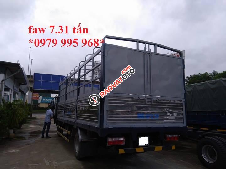 Bán xe tải FAW 7,31 tấn, thùng mui bạt dài 6,25m, cabin hiện đại-4