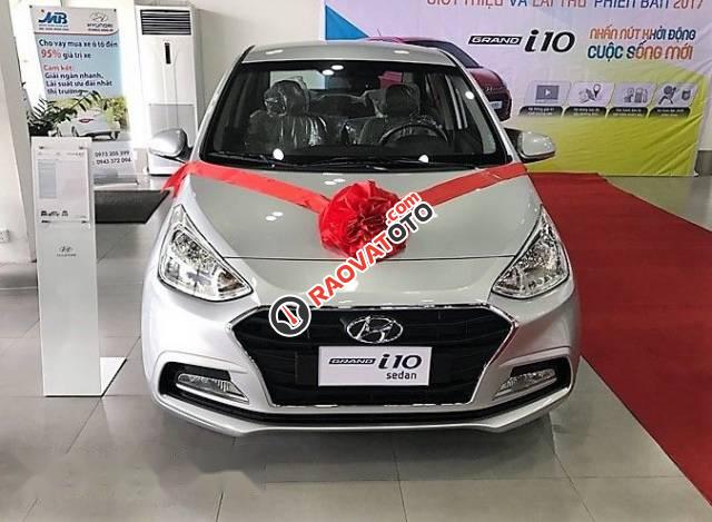 Cần bán xe Hyundai Grand i10 đời 2017, màu trắng-4