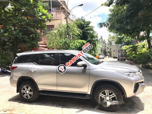 Bán Toyota Fortuner G 2.4MT đời 2017, màu bạc, nhập khẩu nguyên chiếc mới 100%-2