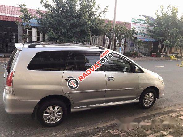 Bán xe Toyota Innova sản xuất 2009, màu bạc chính chủ, 455tr-5