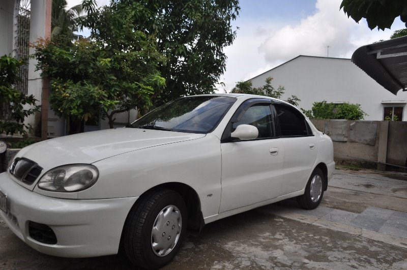 Bán ô tô Daewoo Lanos đời 2001, màu trắng, nhập khẩu, xe gia đình-2