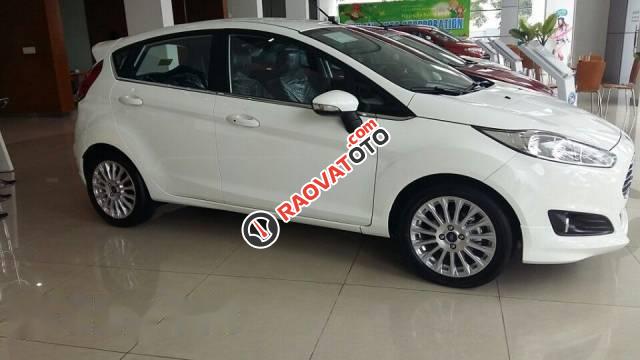 Bán ô tô Ford Fiesta Ecoboost sản xuất 2017, màu trắng, giá chỉ 510 triệu-2