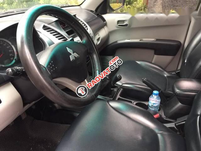 Cần bán xe Mitsubishi Triton MT đời 2010 như mới, giá tốt-2