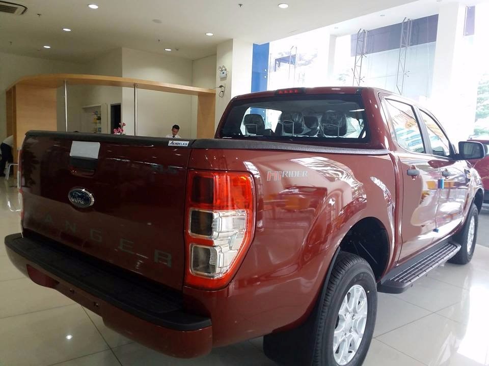 Bán Ford Ranger đời 2017, màu đỏ, nhập khẩu nguyên chiếc-8