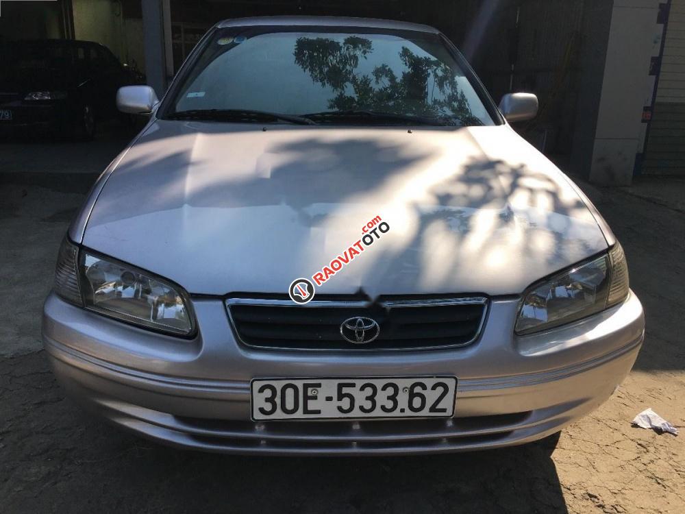 Cần bán xe Toyota Camry 2.2 GLI sản xuất 1999, nhập khẩu chính chủ, giá tốt-0