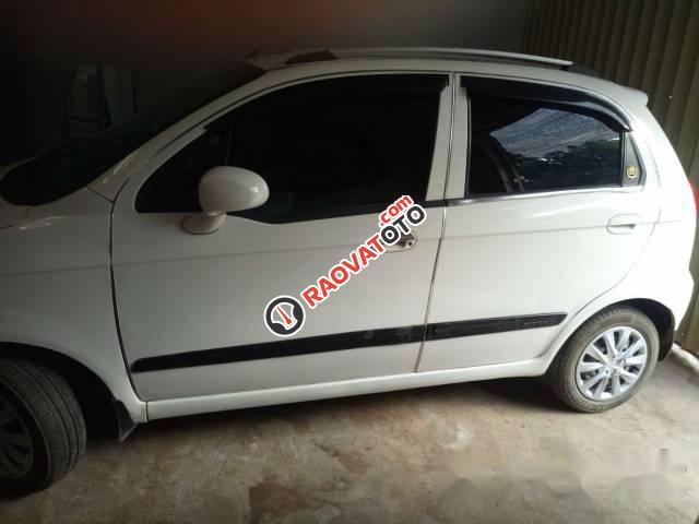 Bán xe Chevrolet Spark đời 2010, màu trắng-1