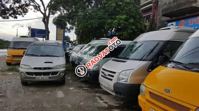 Cần bán Hyundai Starex năm 2001, màu ghi vàng -0