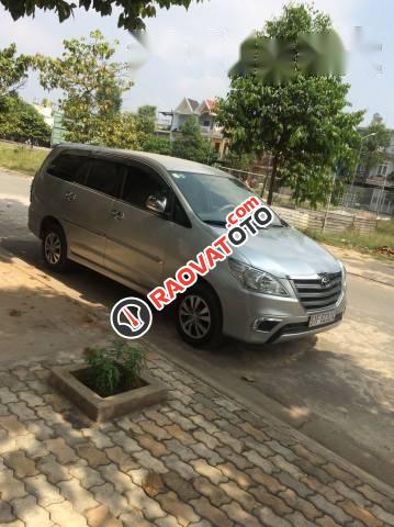 Bán Toyota Innova đời 2015, màu bạc-3