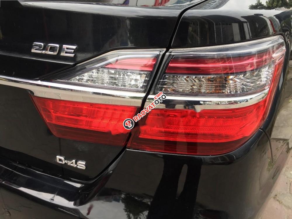 Cần bán lại xe Toyota Camry 2.0E đời 2015, màu đen-1