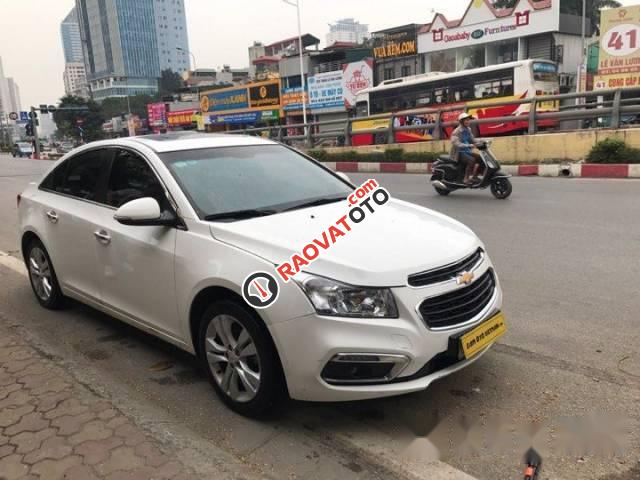 Bán Chevrolet Cruze LTZ đời 2015, màu trắng, giá 535tr-0