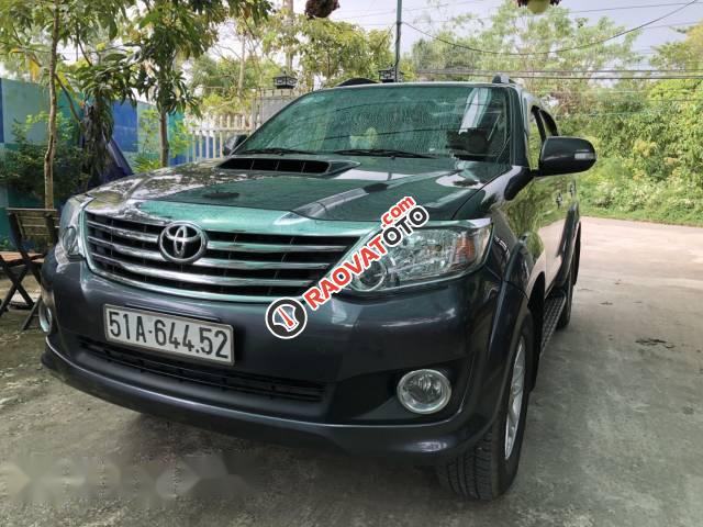 Bán gấp Toyota Fortuner đời 2013 xe gia đình, giá chỉ 765 triệu-2