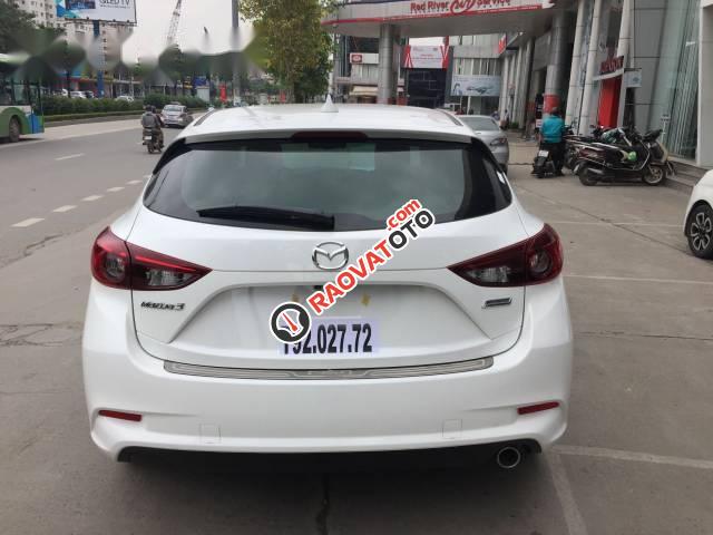 Bán xe Mazda 3 đời 2017, màu trắng-4