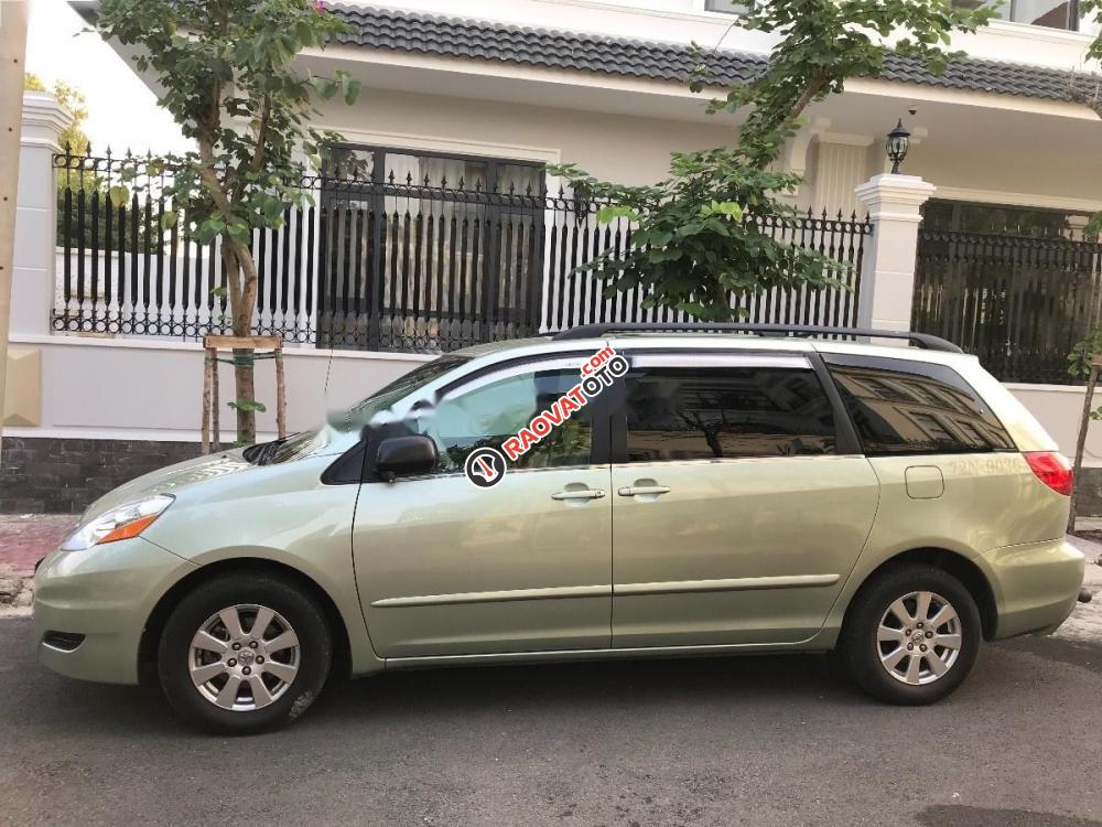 Bán Toyota Sienna sản xuất 2008, nhập khẩu nguyên chiếc như mới-2