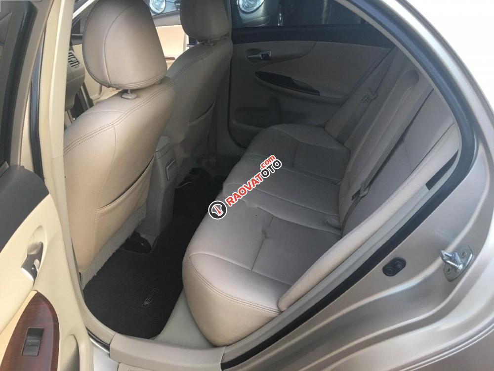 Cần bán xe Toyota Corolla altis đời 2013, xe gia đình, 520 triệu-0