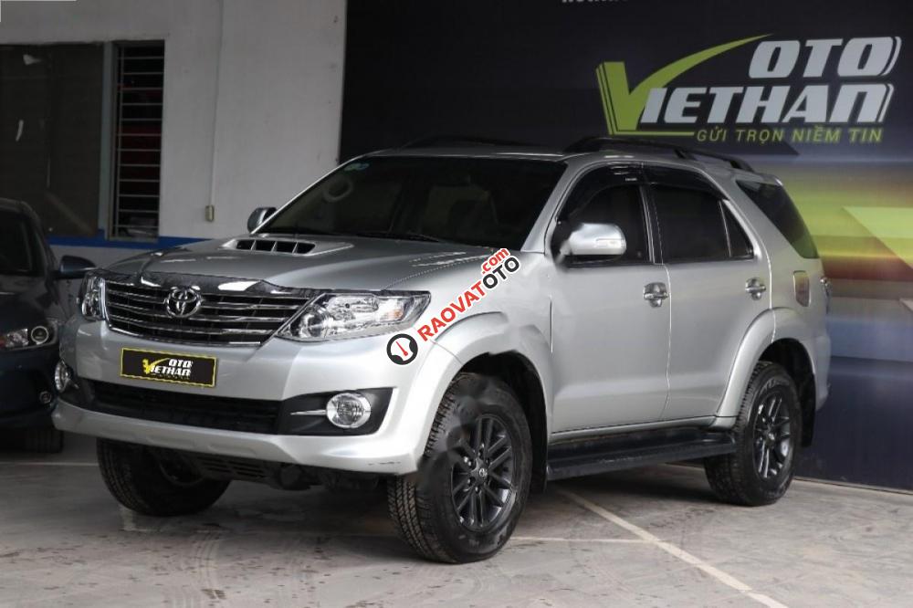 Xe Toyota Fortuner 2.5G 2015-5