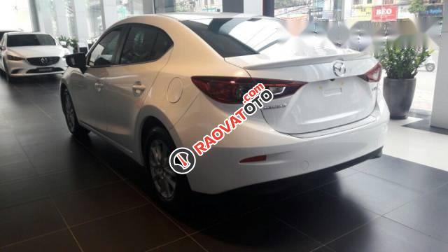 Bán ô tô Mazda 3 2017, màu trắng, 655 triệu-3