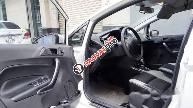 Cần bán xe Ford Fiesta 1.5 AT năm 2014, màu trắng, giá tốt-3