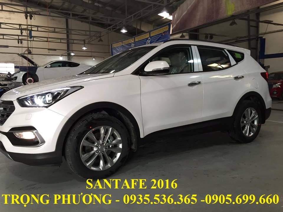 Bán xe Hyundai Santa Fe đời 2017, màu trắng, nhập khẩu-6