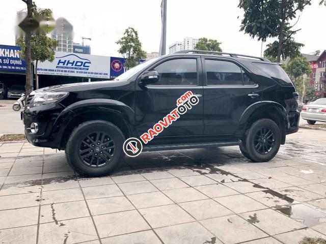 Bán ô tô Toyota Fortuner 2.7V sản xuất 2015, màu đen  -1