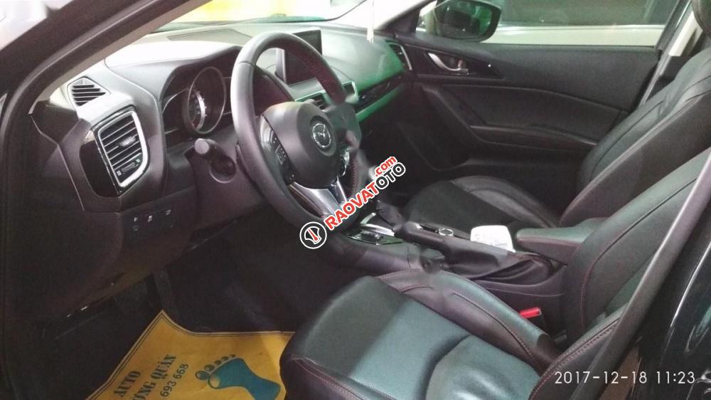 Cần bán xe Mazda 3 2016, màu đen, giá 618tr-5