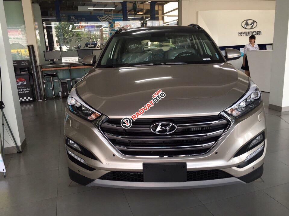 Cần bán xe Hyundai Tucson 2.0 2018, màu nâu, giá KM: 85.000.000đ. ĐT mua xe: 0941.46.22.77 Mr. Vũ-0