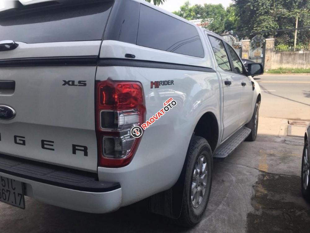 Bán Ford Ranger XLS MT đời 2015, màu trắng, nhập khẩu nguyên chiếc, 570tr-2