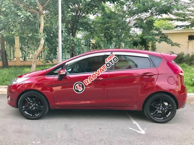 Bán xe Ford Fiesta sản xuất 2011, màu đỏ-1