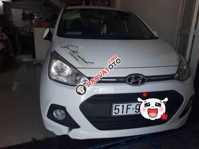 Bán gấp Hyundai Grand i10 1.2 MT năm 2016, màu trắng, giá 385tr-1
