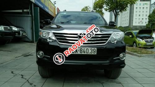 Bán Toyota Fortuner V sản xuất 2015, màu đen số tự động-7