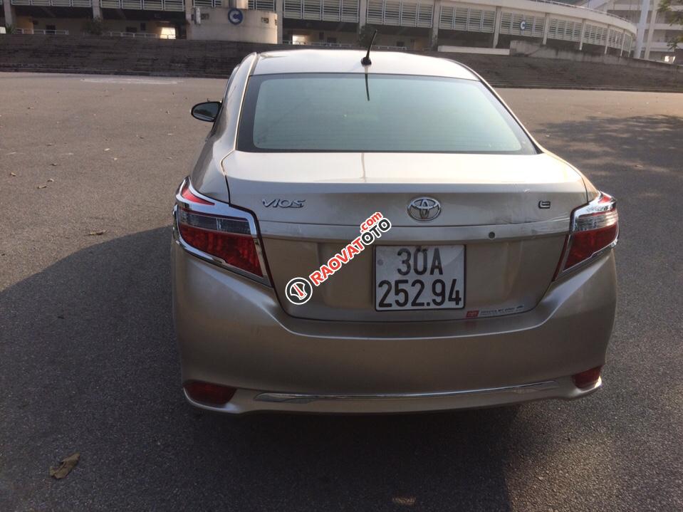 Bán Toyota Vios E đời 2014, màu vàng chính chủ-2