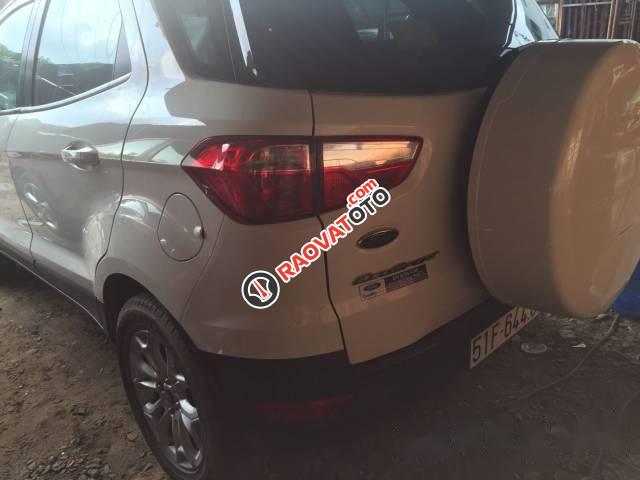 Cần bán lại xe Ford EcoSport sản xuất 2016, màu trắng ít sử dụng, 560tr-2