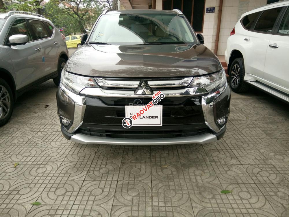 Bán Mitsubishi Outlander 2017 tại Quảng Bình, xe nhập Nhật Bản, đủ màu. Liên hệ ngay 0911.37.2939-6