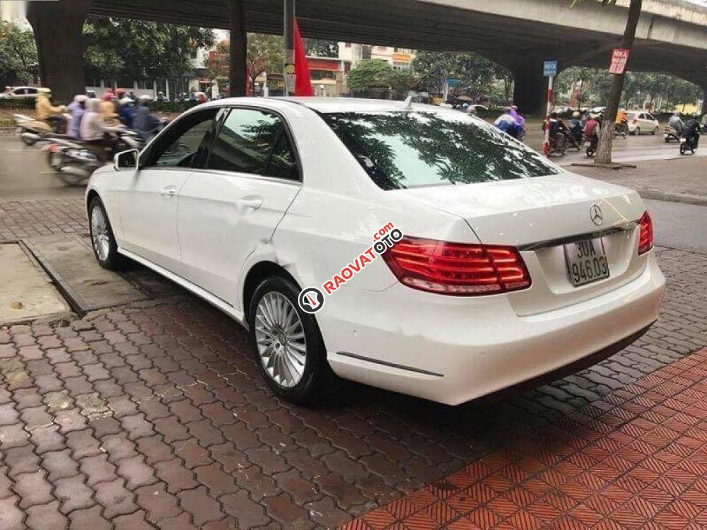 Bán Mercedes E200 đời 2015, màu trắng-3